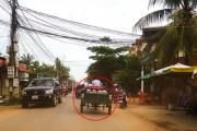 រូបក្នុងរង្វង់ ជារឺម៉កដឹកទឹកស៊ុបមកពីយួនយកមកចែកចាយតាមហាង